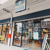 หน้าร้าน The Nine Cafe And International Community