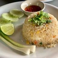 เมนูของร้าน ครัวระเบียงน้ำ ลาดกระบัง