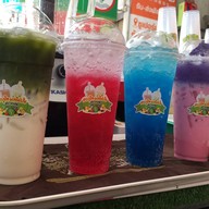 สาวภูไทผลไม้ปั่น-หน้าร้อยเอ็ดพลาซ่า