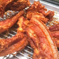 ข้าวหมูทอดลุงชัย