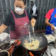 ข้าวผัดปู ถนนตะนาว