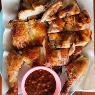 ลาบยโส&แจ่วฮ้อนยโส สาขาเพชรดำคาเฟ่