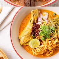 กิ๋นกับปริญญ์ (ลาบป้านำ)