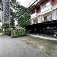 NIX LIVING CAFE