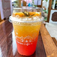 ทองหล่อ คาเฟ่