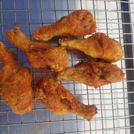 ไก่ทอดน้องไออุ่น