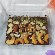 น้ำบราวนี่ ประตูม้า