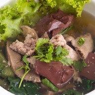 ต้มเลือดหมูเฮียแว่น