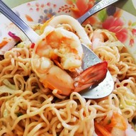 ลูกหมูอ้วนยำแซ่บ พิศาลโครงการ 5 ซอย 3