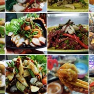 ครัวอีสานตำนานลูกข้าวเหนียว (จิ้มจุ่มทางรถไฟบางพระ)