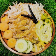 ขนมจีน ก๋วยจั๊บเงินล้าน ตลาด Meedee Market
