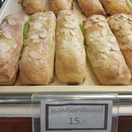 Srifa Bakery สาขาท่าเรือ