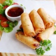 กาแฟสด น้ำปั่น ลูกชิ้นทอด สะแกงาม