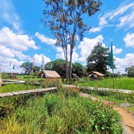 บรรยากาศ อยู่กับนา คาเฟ่