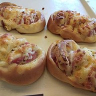 Srifa Bakery สาขาท่าเรือ