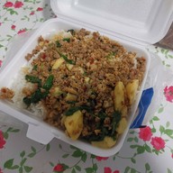 กะเพราพริกแห้งโบราณ สูตรไร้น้ำมัน ท่านคร