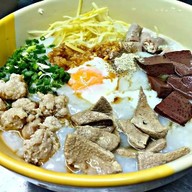 โจ๊กหมูเลิศรส เกาเหลาเลือดหมู
