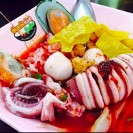 เย็นตาโฟต้มยำ สาขาลำปาง