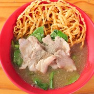 คนบางกง ราดหน้ายอดผัก อาหารตามสั่ง