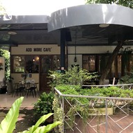 มอ มอ คาเฟ่