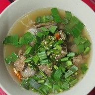 ก๋วยเตี๋ยวฮั้งเพ้งร้านเจ๊บุษ ถนนเก้ากิโล ปากซอยเขาน้ำซับ