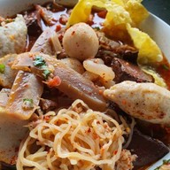 ก๋วยเตี๋ยวต้มยำมะนาวสด อู๋จี๊ ตี๋น้อย