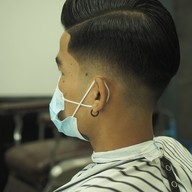 18 Monkey Barber 1