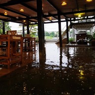 บรรยากาศ แล่นใบ