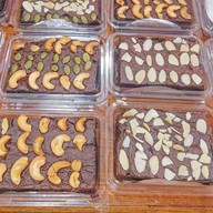 น้ำบราวนี่ ประตูม้า