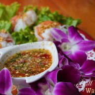 เมนูของร้าน แล่นใบ