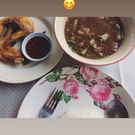 เมนูของร้าน ก๋วยเตี๋ยวเรือสิบสาม (ครัวชากะเฌอ)