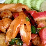 ลูกชิ้นทอดน้ำจิ้มโครตแซ่บ2 By บังนี🥳