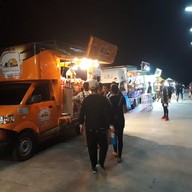 Mr.Simm Chicken Roti Snacks Cafe'