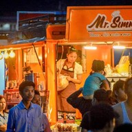 Mr.Simm Chicken Roti Snacks Cafe'