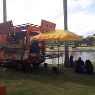 Mr.Simm Chicken Roti Snacks Cafe'