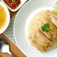 ข้าวมันไก่เฮียสันต์ สาขาพหลโยธิน52