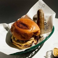 Steve Foodie Sausages:Burger/ Hotdog/ Currywurst/ Sausages Head quarter