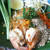 เมนูของร้าน ผัดไท หอยทอด ชูใจ