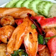 ลูกชิ้นทอดน้ำจิ้มโครตแซ่บ2 By บังนี🥳