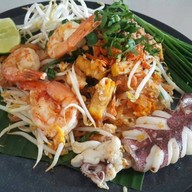 เมนู ผัดไท หอยทอด ชูใจ