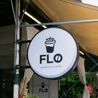 หน้าร้าน FLO coffee