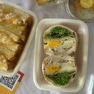 Deli Daily เดริ เดรี่ Smart condo ตึก H