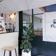 บรรยากาศ FLO coffee