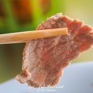ก๋วยเตี๋ยวเนื้อ โกอ้วน ตลาดโต้รุ่งหัวหิน