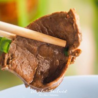 ก๋วยเตี๋ยวเนื้อ โกอ้วน ตลาดโต้รุ่งหัวหิน