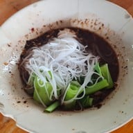 เมนูของร้าน โคตรกะเพรา &ก๋วยเตี๋ยวเรือ ป.ประทีป พุทธมณฑลสาย3
