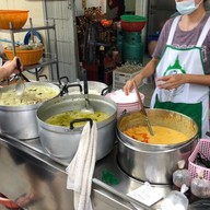 เมนูของร้าน ร้านข้าวแกงเจ๊กปุ้ย (เจ้เฉีย)