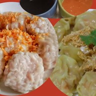 ก๋วยเตี๋ยวแห้งโบราณ/ขนมจีบต้มธันยรัตน์