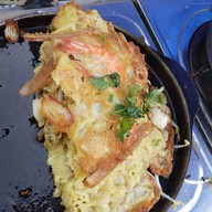 หอยทอดลุงหนวด