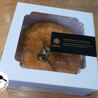 เมนูของร้าน CHA’Sant by Chef Natty - Truffle Cheese Croissant ครัวซองต์ ทรัฟเฟิล ชีส เค้ก แฮม ชา กาแฟ มัทฉะ สุขุมวิท39